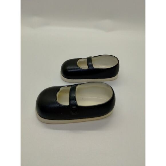 Two Pair of Doll Shoes - 2.75 Inches Long - Picture 4 of 7